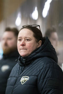 SDEs tränare Johanna Ikonen