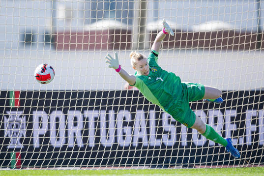 Goalkeeper Hedvig Lindahl of Sweden
