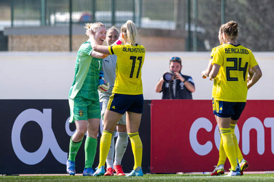 Goalkeeper Hedvig Lindahl , Stina Blackstenius and Emma