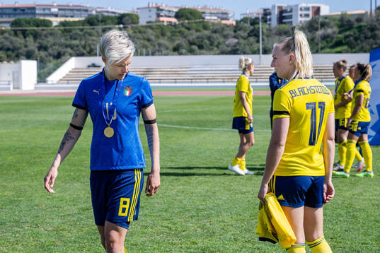 Lina Hurtig and Stina Blackstenius of Sweden
