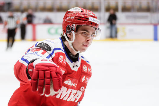 Timrås Viktor Lodin jublar
