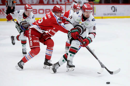 Frölundas Niklas Lasu och Timrås Filip Westerlund