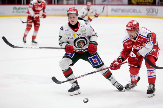 Timrås Jacob Blomqvist och Frölundas Theodor Niederbach