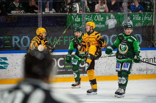 Bläddra bland fler bilder av Ishockey, SHL, Färjestad - Skellefteå