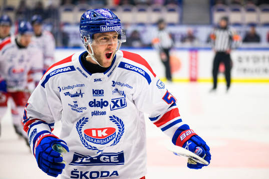 Oskarshamns Robin Norell jublar