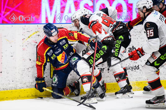 Djurgårdens Cameron Schilling och Malmö Redhawks Marcus