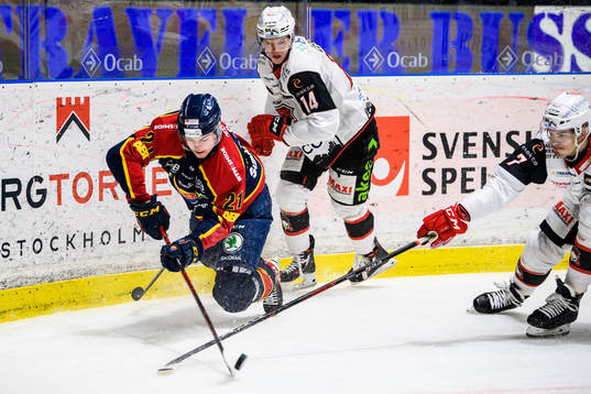 Djurgårdens Filip Cederqvist mot Malmö Redhawks