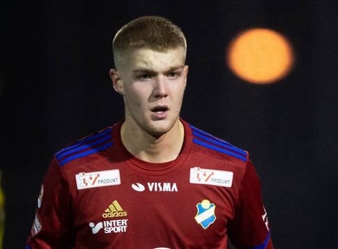 Östers Dennis Svernfors  i träningsmatchen mellan IFK