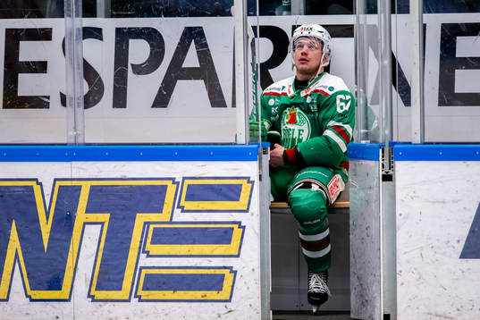 Rögles Leon Bristedt deppar i utvisningsbåset