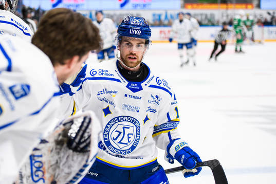 Leksands Oskar Lang jublar