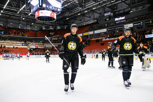 Brynäs Oskar Kvist och Oskars Cibulskis deppar
