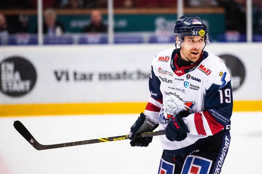 Linköpings Patrick Russell jublar