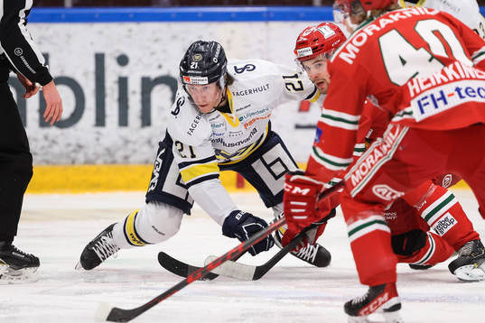 s Myles Powell  och Moras Kalle Miketinac