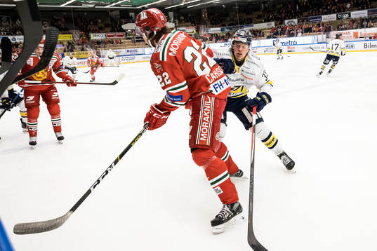 s Måns Lindbäck