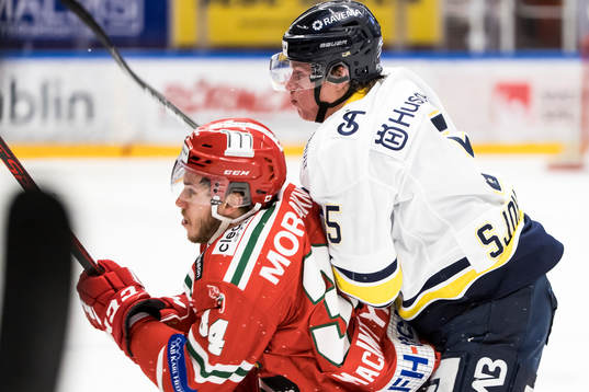 s Victor Sjöholm