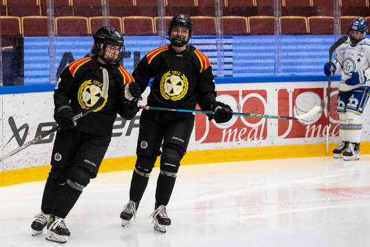 Brynäs Emma Murén jublar