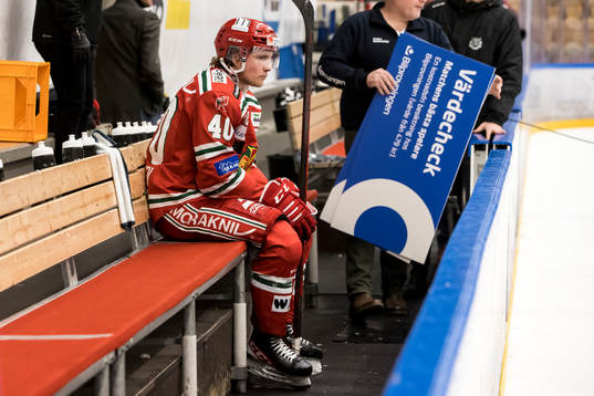 Moras Anton Heikkinen deppar