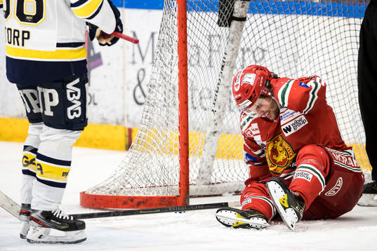 Moras Kalle Miketinac har ont