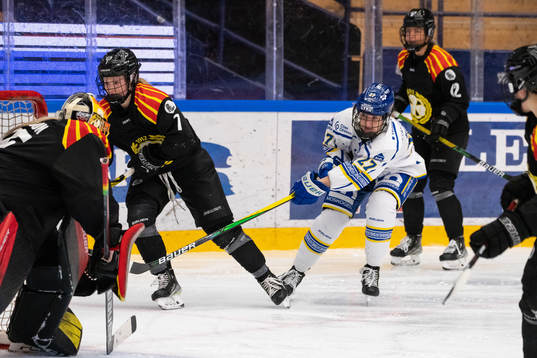 Brynäs Samantha Kolowratova och Leksands Katerina Bukolska
