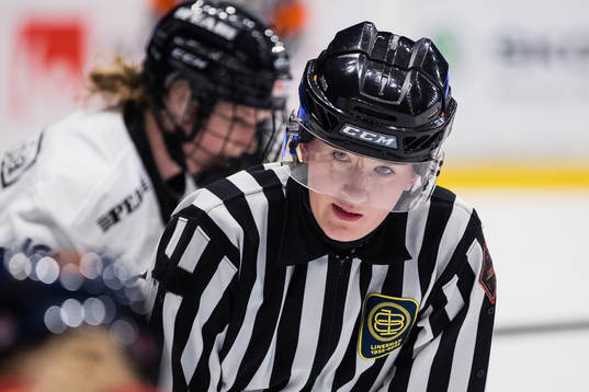 Linjedomare Julia Johansson