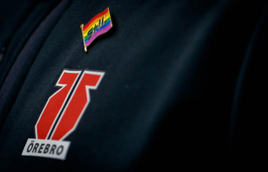 Örebro logo och pride pin
