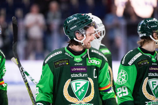 Färjestads Linus Johansson jublar