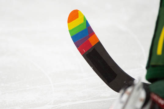 inför ishockeymatchen i SHL mellan Färjestad och Frölunda