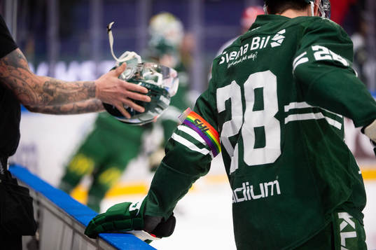 inför ishockeymatchen i SHL mellan Färjestad och Frölunda