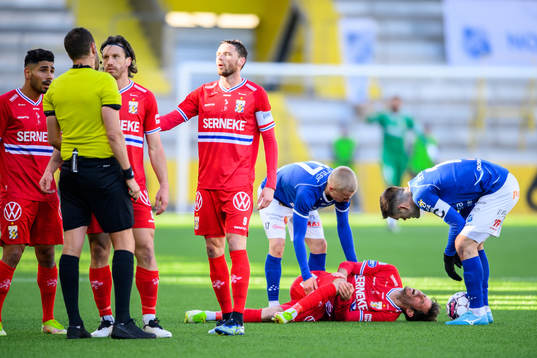 IFK Göteborgs Emil Salomonsson har ont