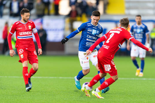 IFK Göteborgs Marcus Berg och Norrbys Ivo Dominik Pekalski