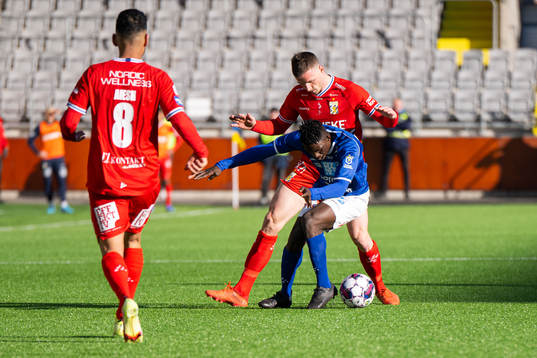 IFK Göteborgs Calle Johansson och Norrbys Bubacarr Jobe