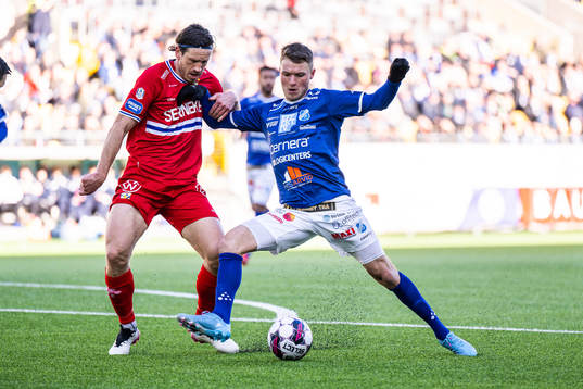 IFK Göteborgs Gustav Svensson och Norrbys Ekin Bulut