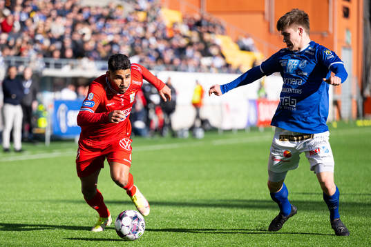 IFK Göteborgs Hosam Aiesh och Norrbys Gustav Berggren