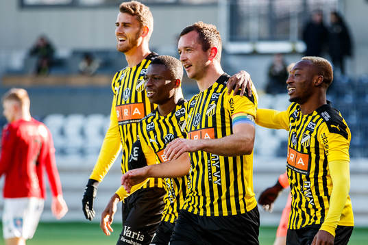 Häckens Even Hovland jublar