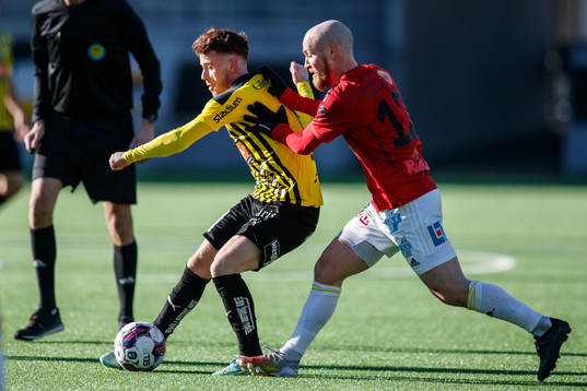 Häckens Tobias Heintz och Falkenbergs Christoffer Carlsson