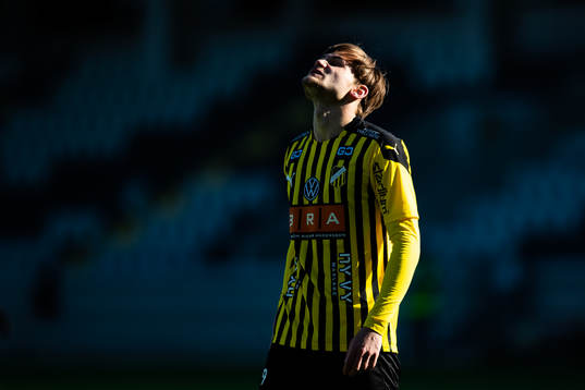 Häckens Oscar Uddenäs deppar