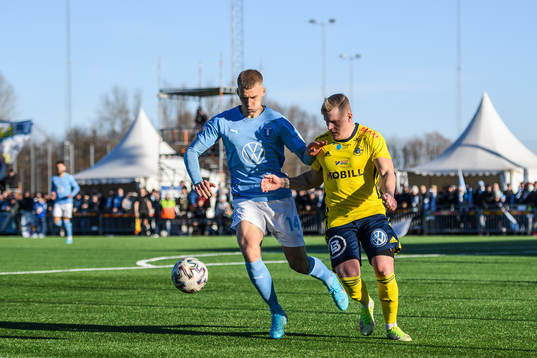 Malmö FFs Felix Beijmo och Ängelholms Emil Håkansson