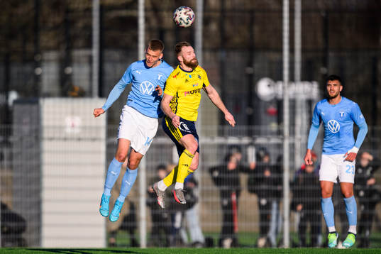 Malmö FFs Felix Beijmo och Ängelholms Emil Håkansson