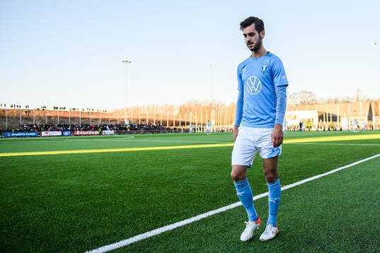 Malmö FFs Adi Nalic deppar