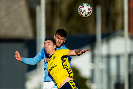 Malmö FFs Matej Chalus och Ängelholms Johan Oremo
