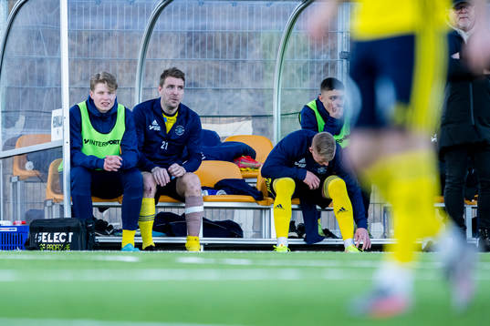 Ängelholms Johan Oremo med lindad vad