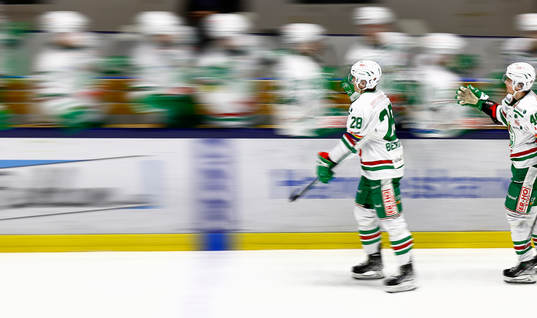Rögles Anton Bengtsson jublar