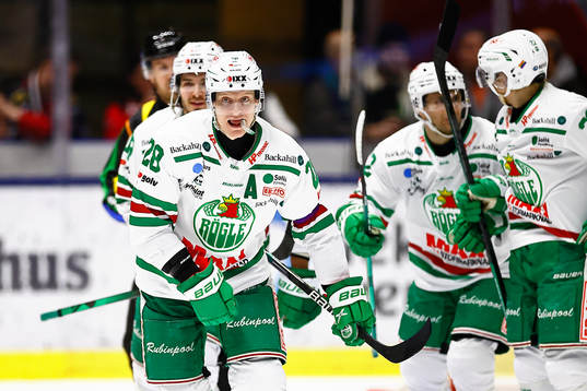 Rögles Anton Bengtsson jublar