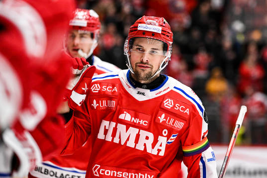 Timrås Nolan Zajac jublar