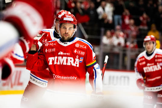 Timrås Nolan Zajac jublar