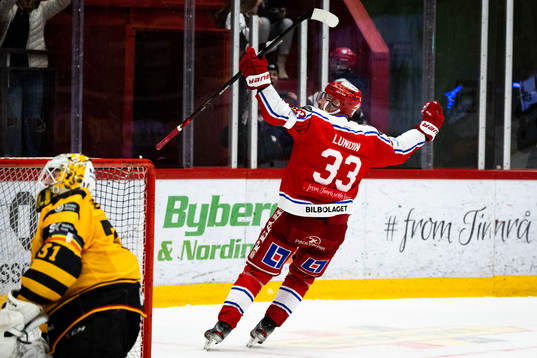 Timrås Albin Lundin jublar