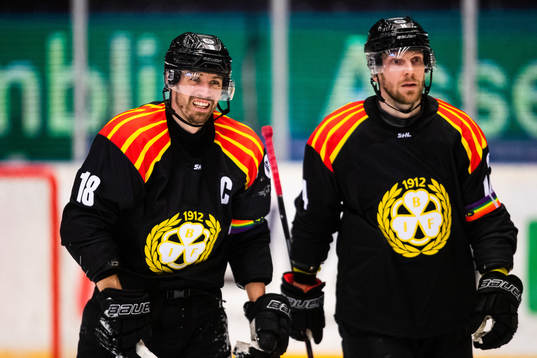 Brynäs Anton Rödin och Tom Wandell deppar