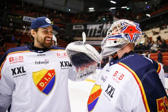 Djurgårdens målvakt Mantas Armalis och målvakt Alexander