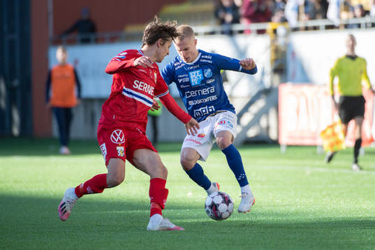 Norrbys Viktor Bergh och IFK Göteborgs Simon Thern