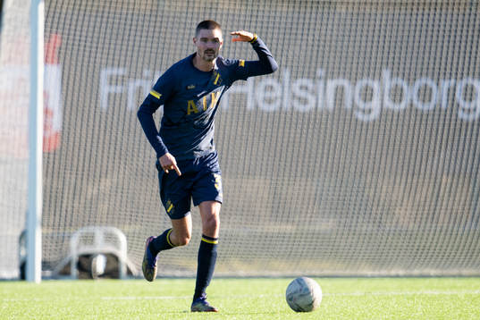 s Mikael Lustig